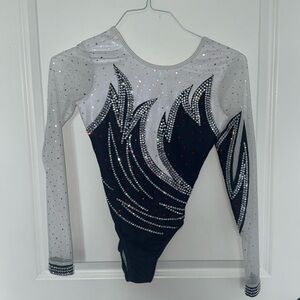 Competition gymnastics leotard